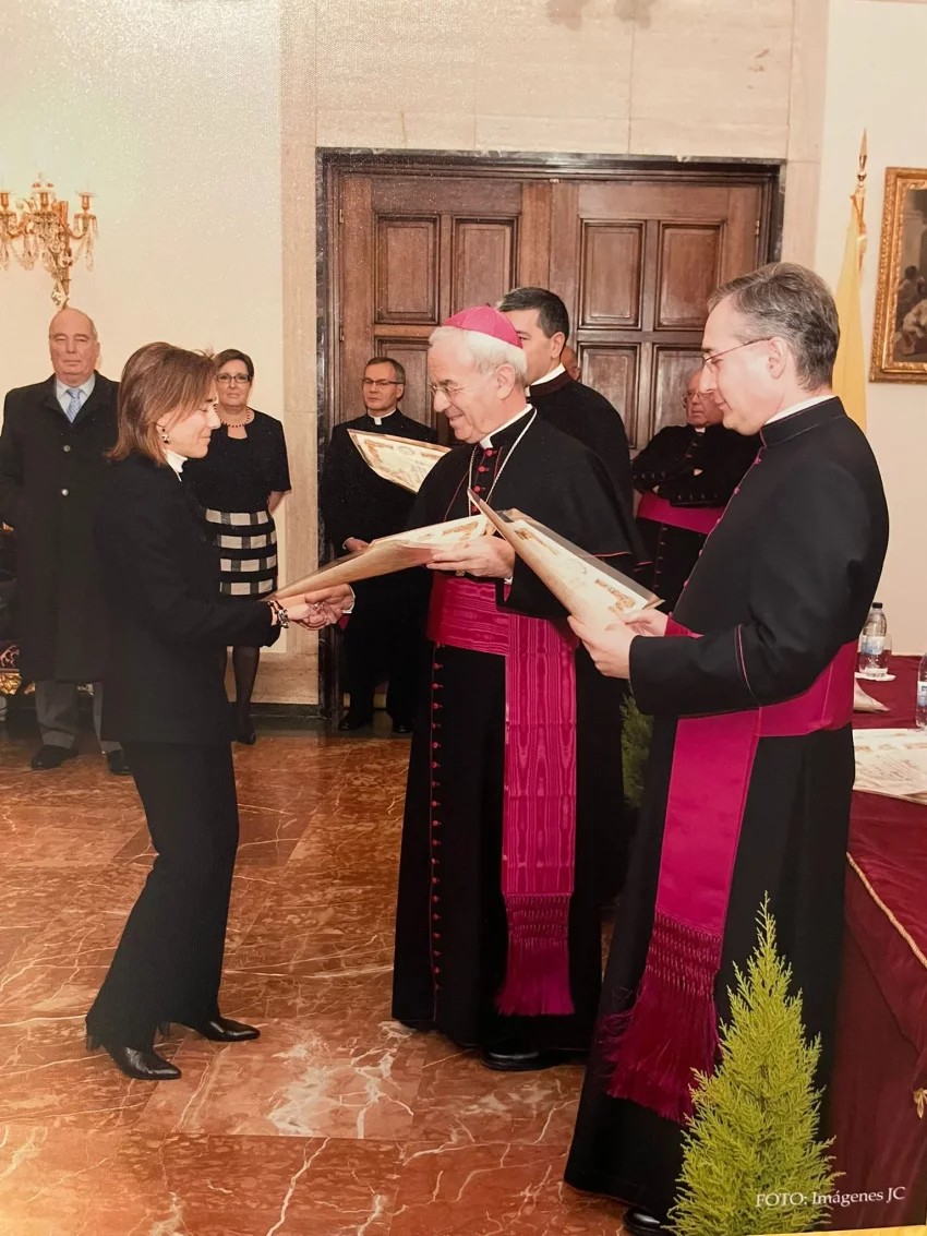 abogada rotal del tribunal de la rota de nunciatura apost&oacute;lica